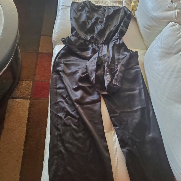 Size 5 Brand New Sleeveless Black jumpsuit - Picture 3 of 3